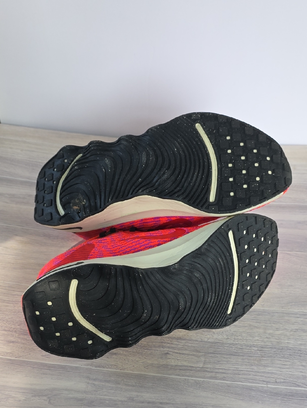 Nike Womens Motiva Walking Comfort Shoes – Vibrant Crimson Orange/Purple Knit 9 - Picture 9 of 11
